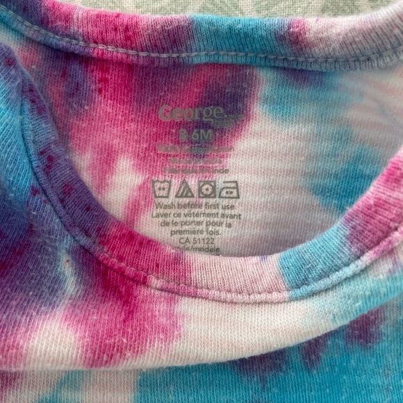 Upcycled tie dye onesie size 3-6 months - Picture 3 of 3